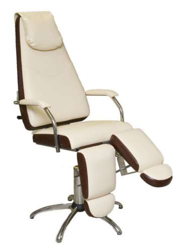 Педикюрное кресло – главный элемент мебели педикюрного кабинета